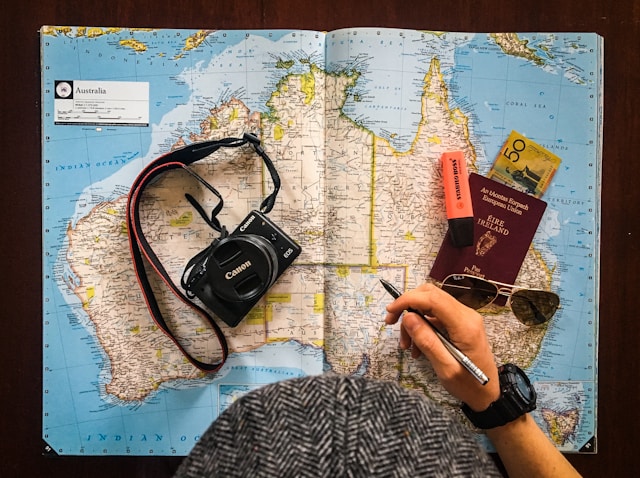 Beyond Borders: Why a Reactive Global Mobility Strategy Will Cost You More Than Money 1 map planning